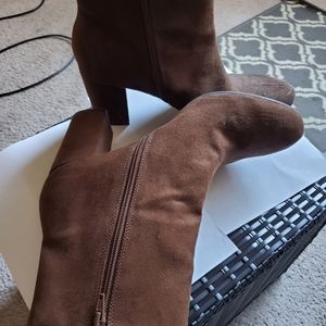 Ankle boot brown faux suede